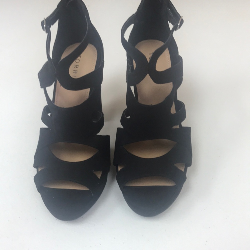 Torrid Wide width Heels size 8